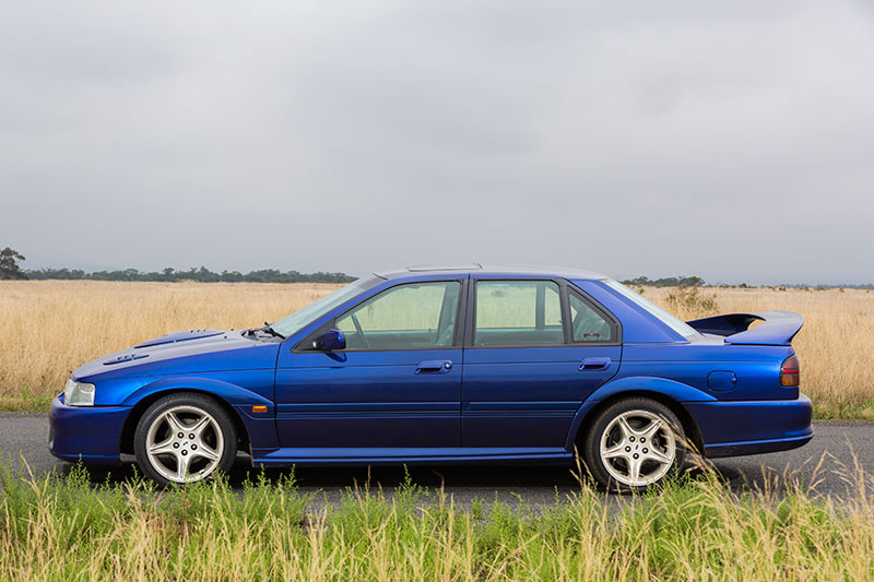 Ford -falcon -gt -side -2