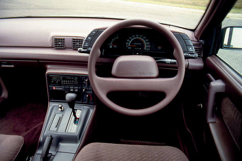 Holden -commodore -interior