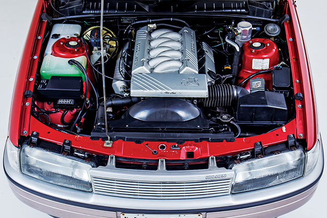 Holden -commodore -engine -bay