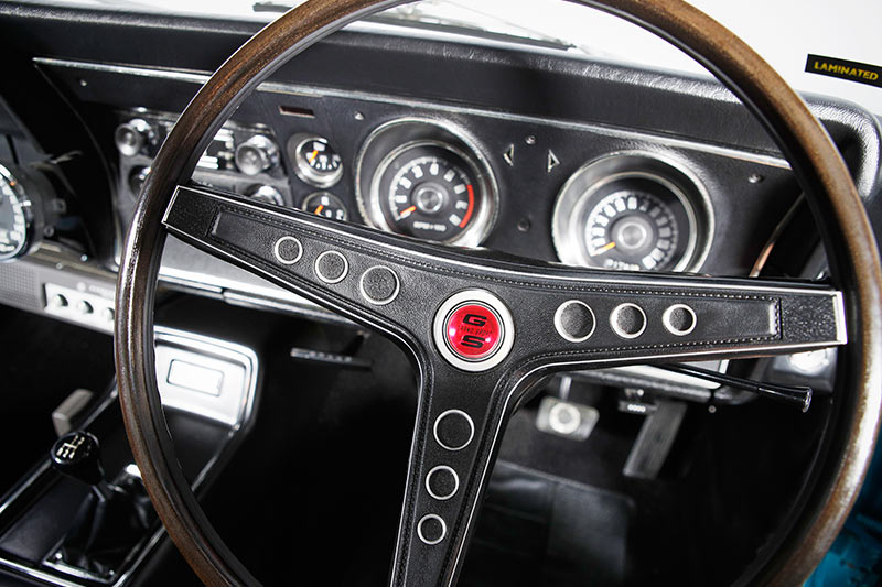 Ford -xy -falcon -dash -2