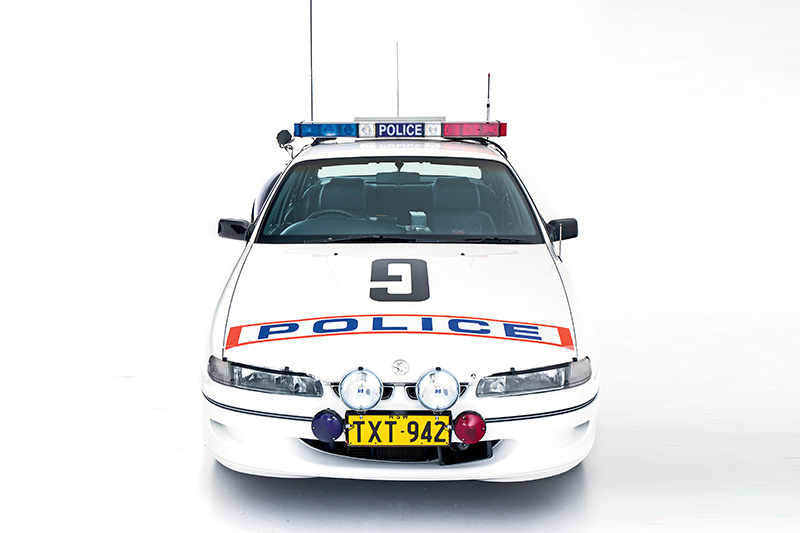 Holden -commodore -vs -front