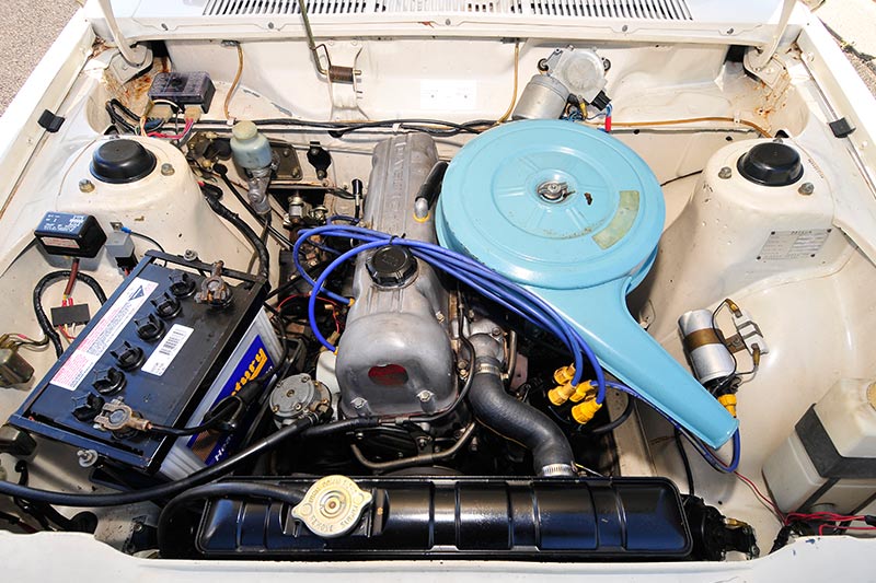 Datsun -engine -bay