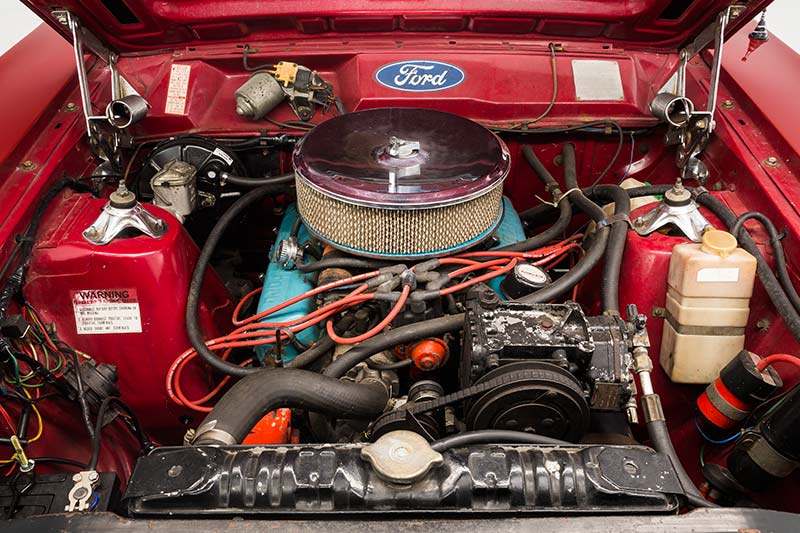 Ford -xy -falcon -wagon -engine -bay