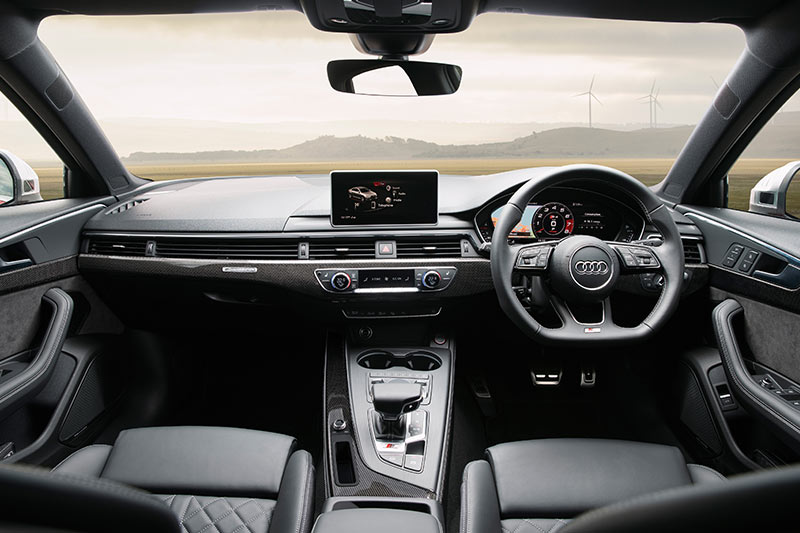 Audi -s 4-interior -front