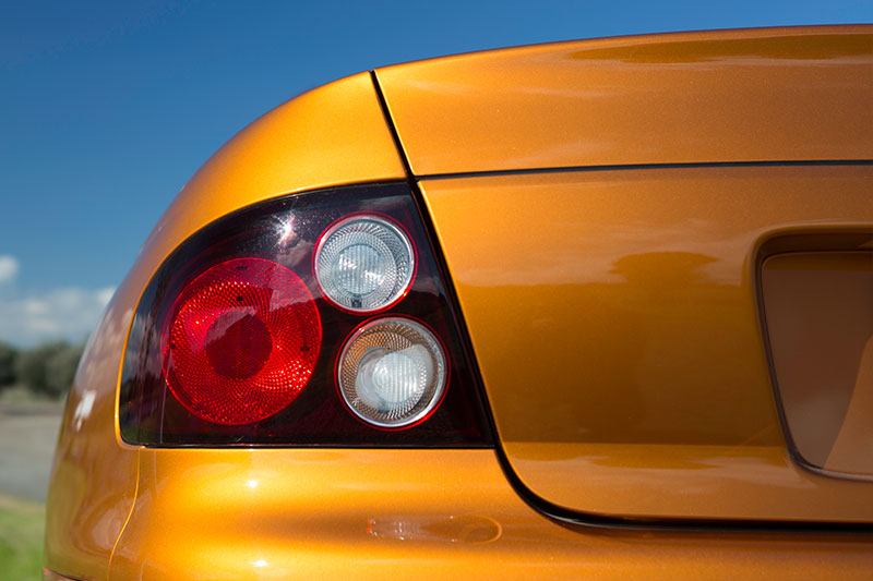 Holden -monaro -cv 8-z -tail -light