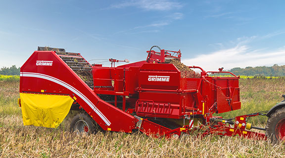 The Grimme evo 290 two-row harvester side on