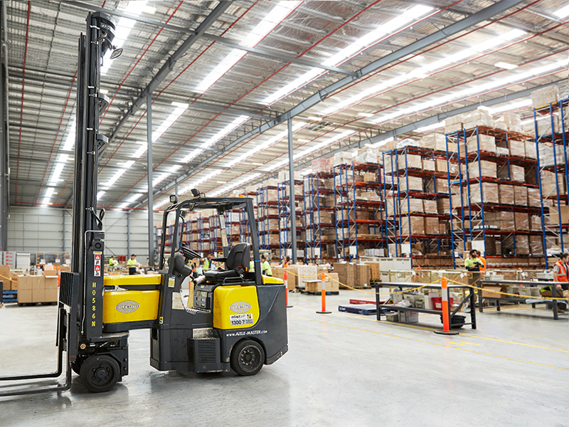  Adaptalift Hyster Aisle-master forklifts are used in narrow aisles which maximise storage capacity