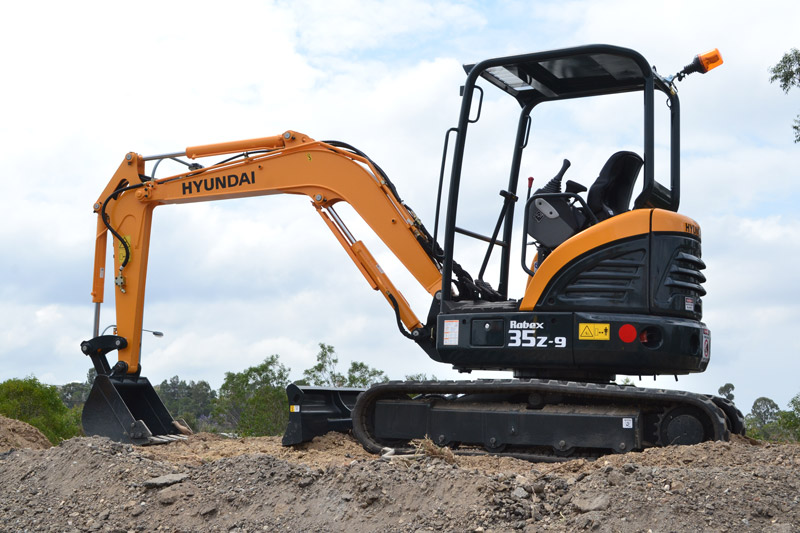 Hyundai -R35Z-9-excavator