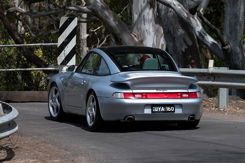 Porsche -993-onroad -6