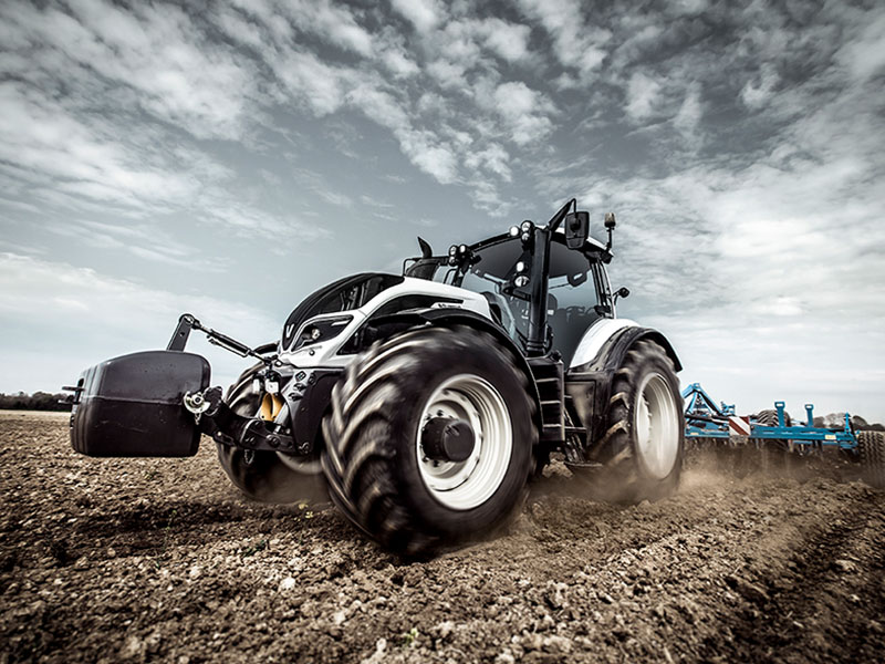 The Valtra’s T254 Versu has been awarded the Tractor of the Year