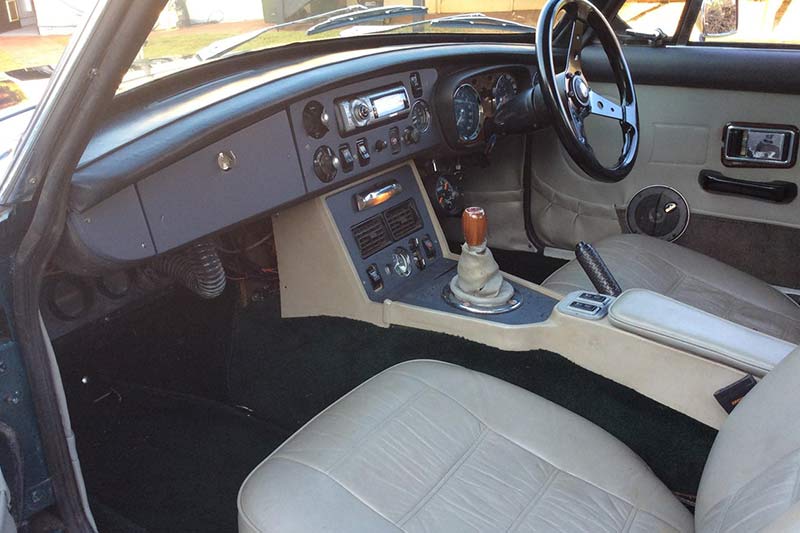 Mgb -gt -interior