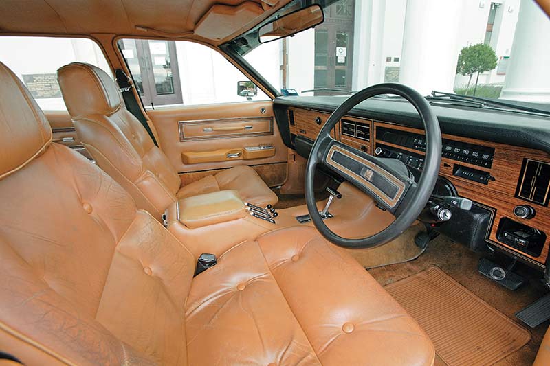 Ford -ltd -interior