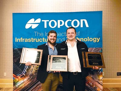 Sam -Rye -(left )-and -Louie -Schutte -from -Synergy -Positioning -Systems -at -Topcon -Xperience -2017