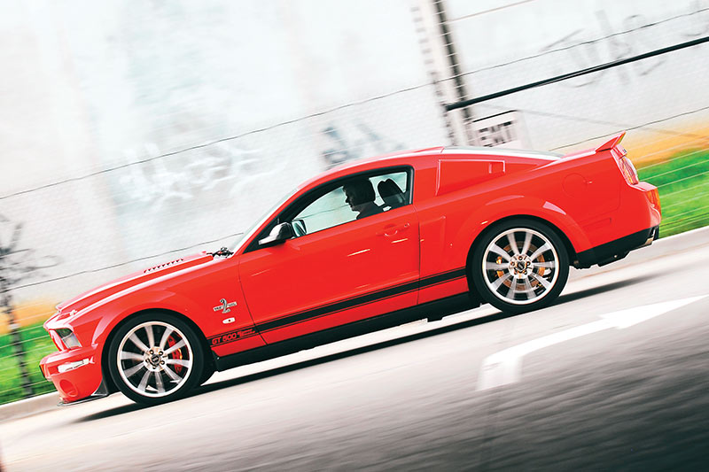 Shelby -gt 500-super -snake -side