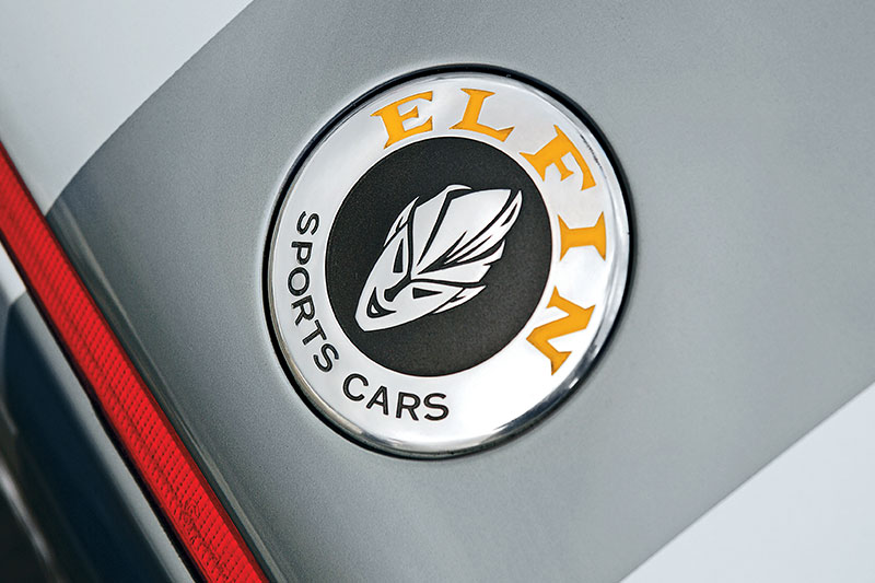 Elfin -sports -cars -badge