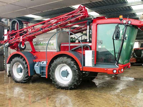 Grain -&-Food 's -custom -built -sprayer -was -built -from -a -JCB-Fastrac -with -a -Claas -chopper -cab -mounted -on -the -front