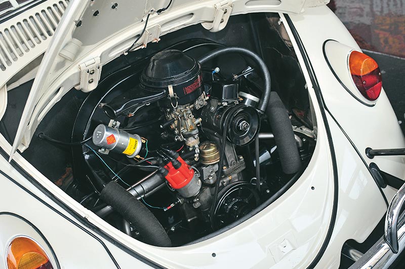 Volkswagen -beetle -engine -bay