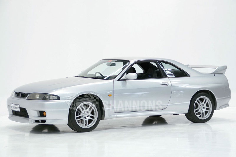 Shannons -Autumn -auction -R33-GTR