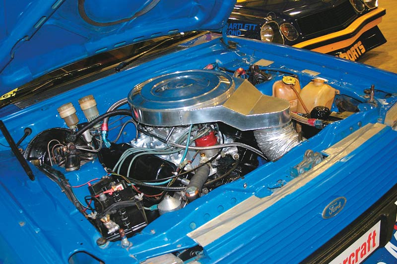 Dick -johnson -tru -blu -falcon -engine -bay