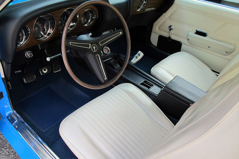 Shannons -preview -Mustang -interior