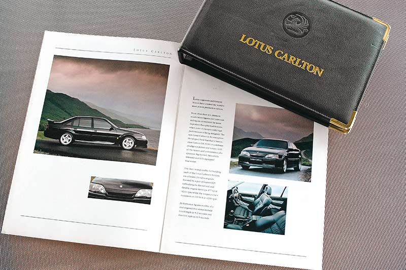 Lotus -carlton -books