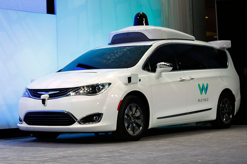 Chrysler -badge -waymo -car