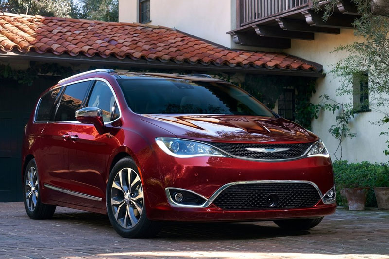 Chrysler -badge -Pacifica