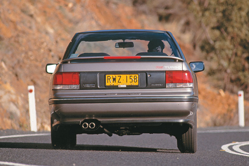 Subaru -legacy -rear2