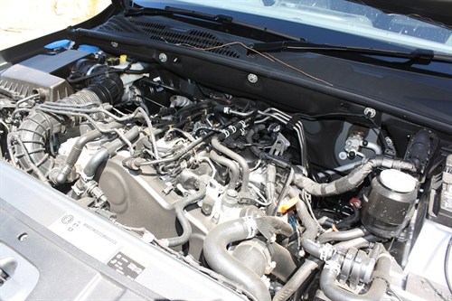 VW_Amarok Highline TDI 6 Engine