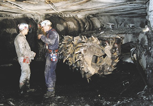 Sandvik -bolter -miner -underground