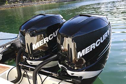 CHRIS-CRAFT CATALINA-29 TWIN MERCURY ENGINES