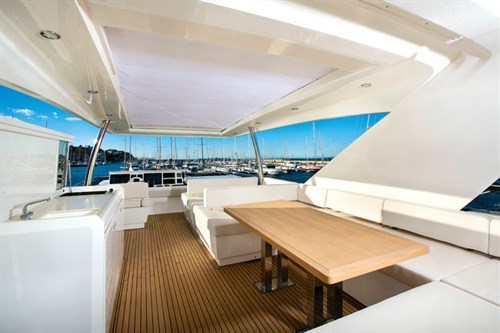 Prestige 750 deck view